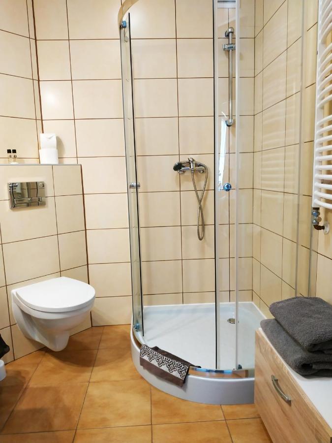 Moris Pokoje Goscinne Łeba Esterno foto